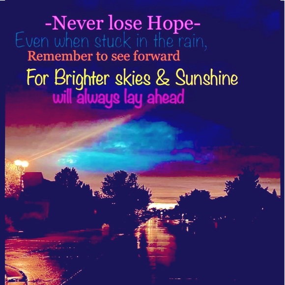 5⭐️rated FASTShip posh party host x’s3 Ambassador - Picture 2 of 10